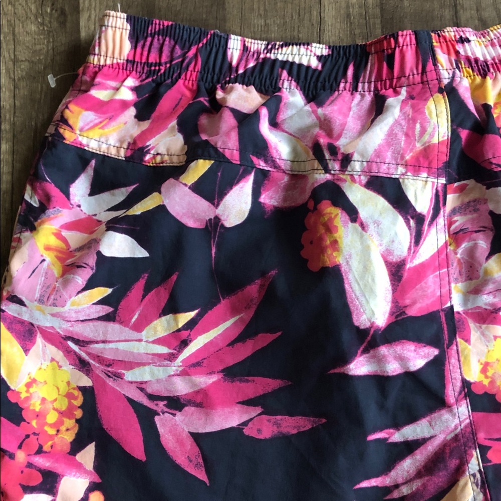 Columbia Walnut River Black Pink Printed Shorts XL NEW - Picture 5 of 6